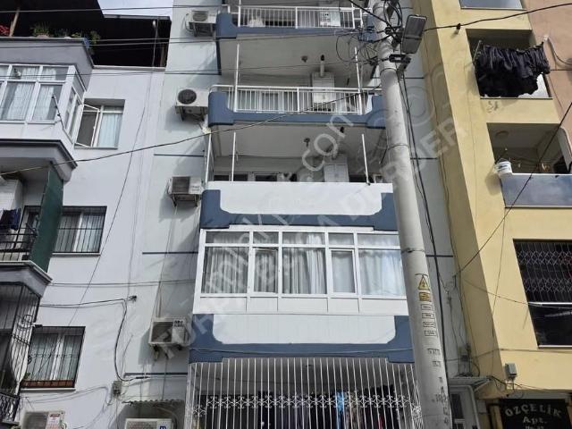Turpa'dan Konak Zeytinlik Mh.de Doğalgazlı Satılık Daire