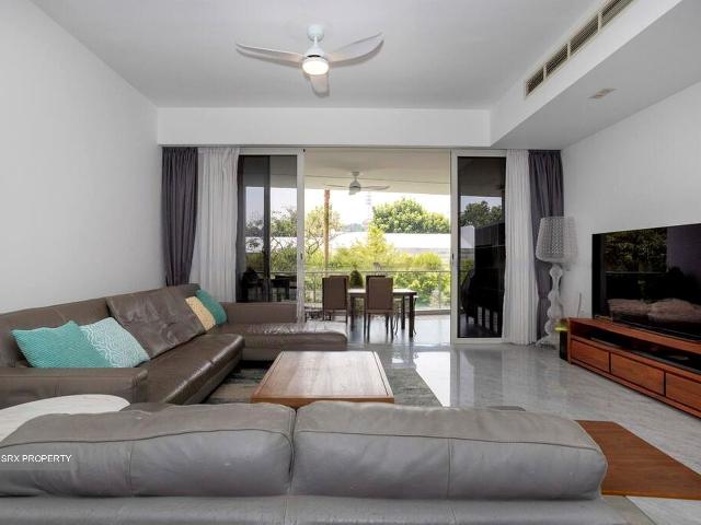 Turquoise D4, Condominium