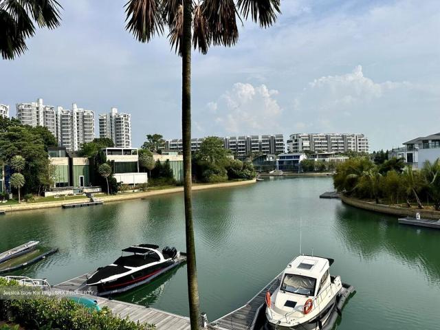 Turquoise D4, Condominium