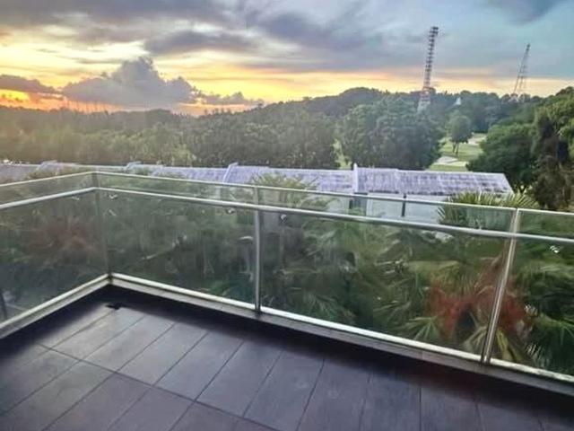 Turquoise D4, Condominium