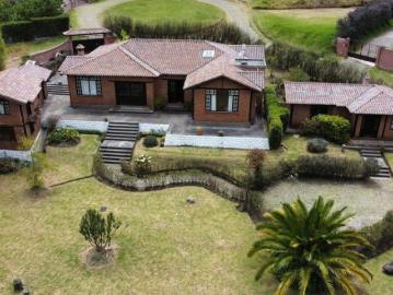 Tus sueños hechos realidad: Encantadora casa en Cayambe rodeada de naturaleza Casa en Venta en Cayambe la buena esperanza