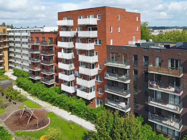 Tussenverdieping open portiek te huur in Rotterdam