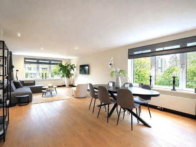Tussenverdieping appartement te huur in Amsterdam