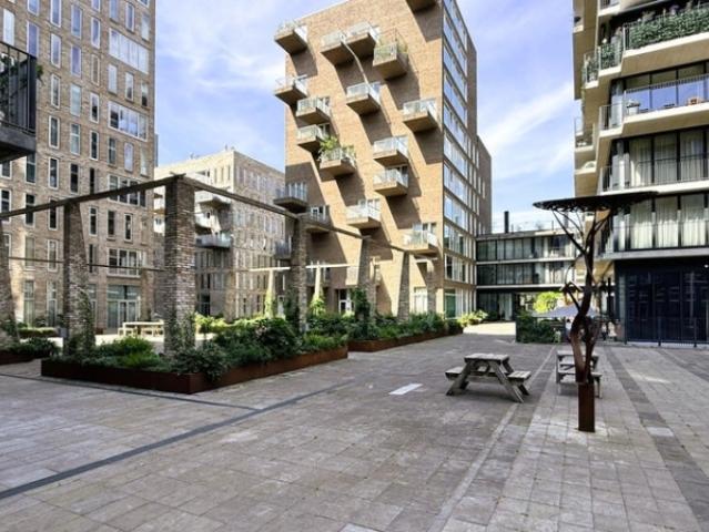 Tussenverdieping appartement te huur in Amsterdam
