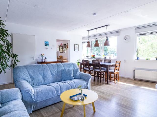 Tussenverdieping appartement te huur in Amsterdam
