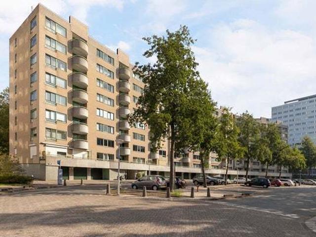 Tussenverdieping appartement te huur in Amsterdam