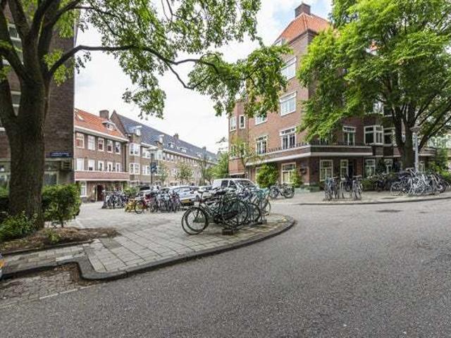 Tussenverdieping appartement te huur in Amsterdam