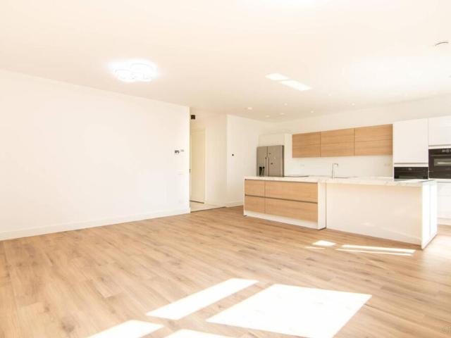 Tussenverdieping appartement te huur in Den Haag
