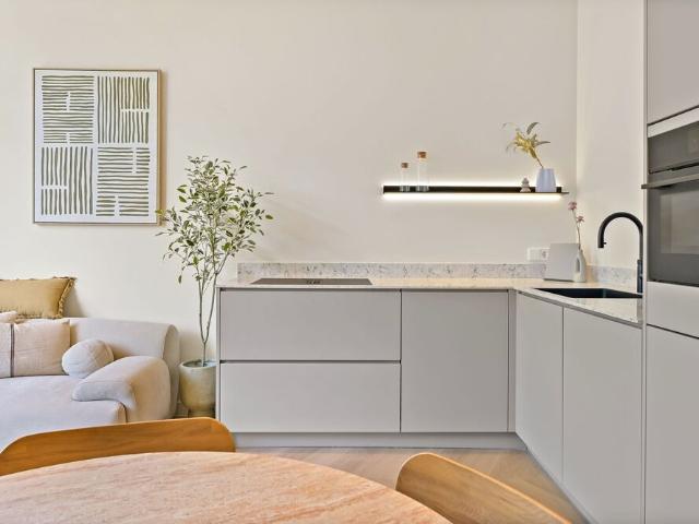 Tussenverdieping appartement te huur in Den Haag