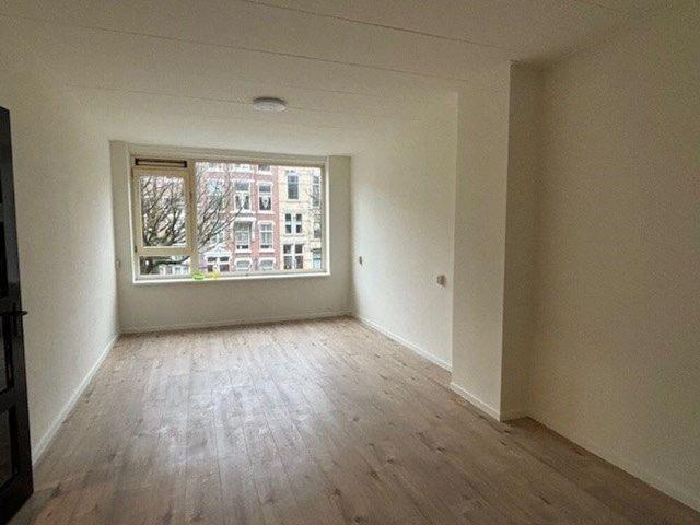 Tussenverdieping appartement te huur in Rotterdam