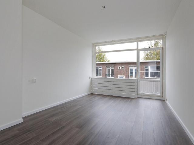 Tussenverdieping appartement te huur in Rotterdam