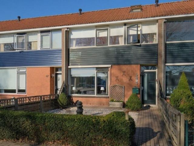 Tussenwoning te huur in Almelo