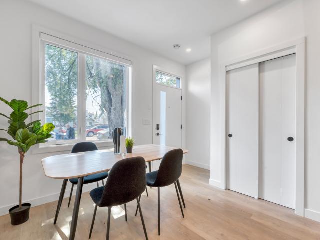 Tuxedo Park Luxury Townhomes Unit 4: 3 Bed 2 Bath + Balcony no free rent [object Promise] for Rent
