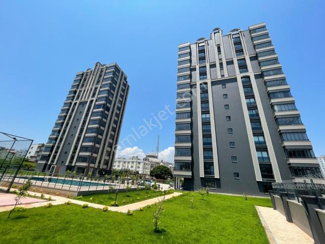 Tüzün'den Batıkent'de Marka Proje'de 4+1 Satılık Daire