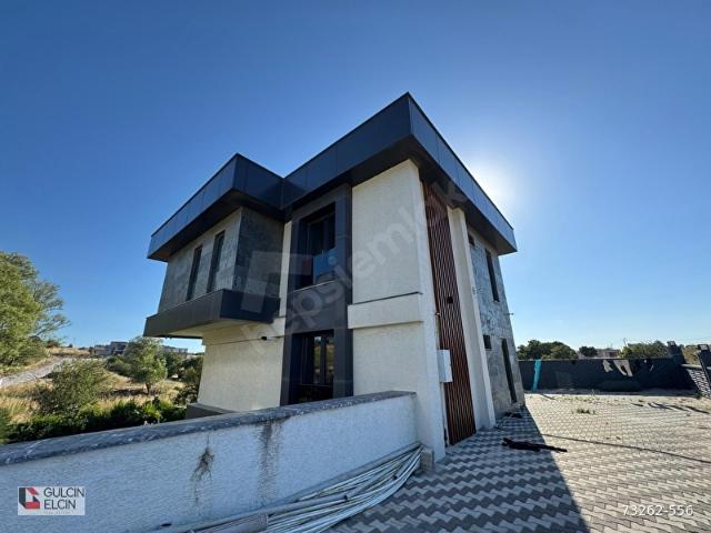 TUZLA TEPEÖRENDE OTURUMA HAZIR TRİPLEX VİLLA
