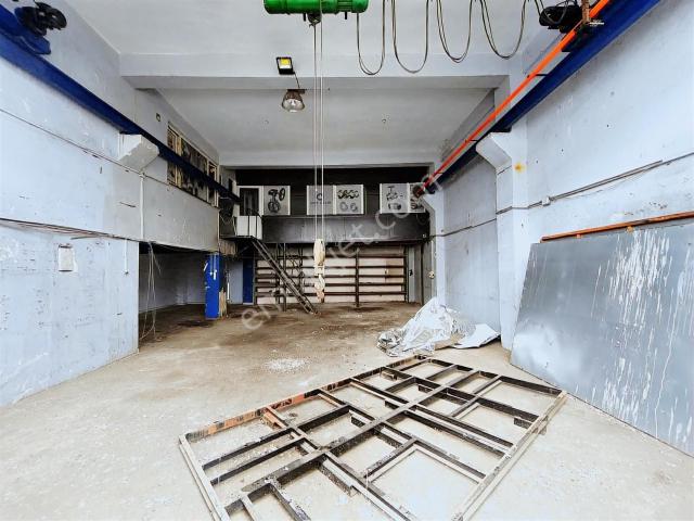 Tuzla Tersane Bölgesinde 6m Tavan 175m2 Vinçli Her İşe Uygun