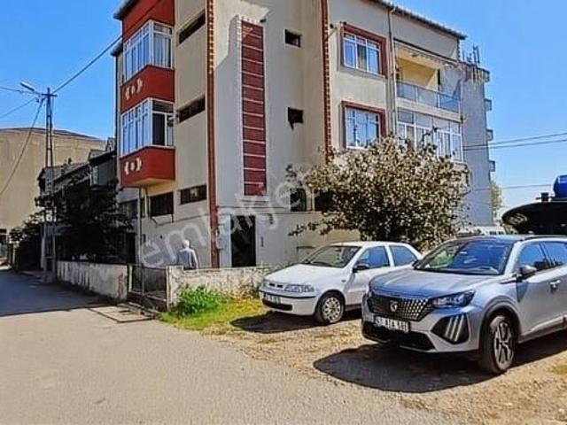Tuzla Tersaneler Bölgesinde 3+1 Daire Ve Dükkan Hissesi