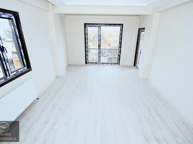 Tuzla Yayla Mahallesinde 84m² Net Kullanımlı Daire