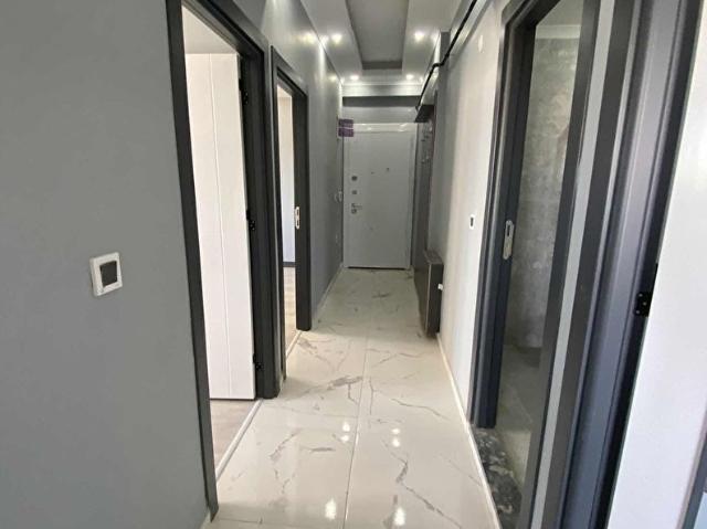 Tuzla Aydın Mahallesi'nde 2 + 1 Satılık Daire