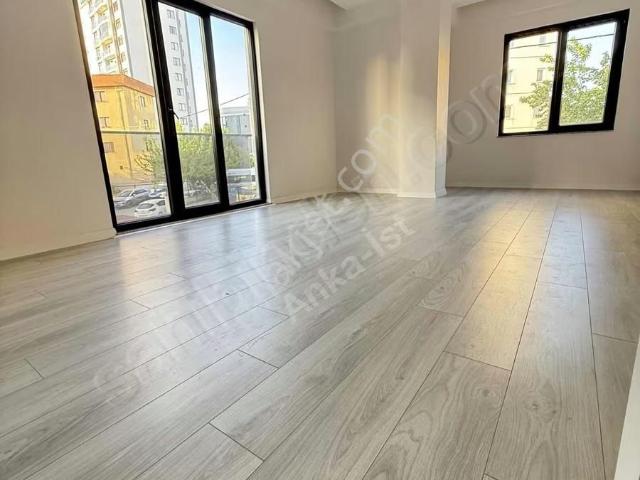 Tuzla Aydınlı'da Kiralık 3+1 Daire