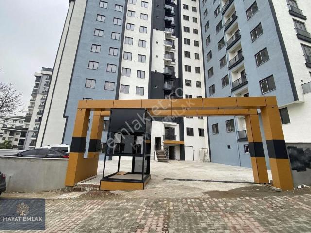 Tuzla Aydınlı'da Satılık 3+1