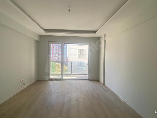Tuzla Aydıntepe'de Satış Ofisinden Site içi İskanı alınmış 2+1