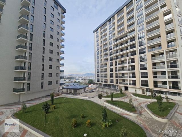 TUZLA AYDINLI'DA SİTE İÇİ PEYZAJ CEPHE SATILIK 2+1 DAİRE