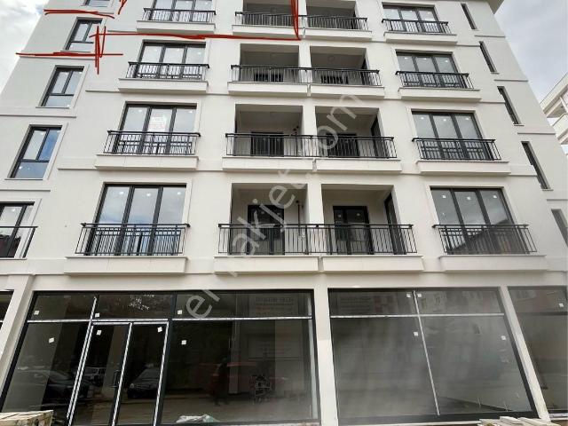 Tuzla Evliya Çelebi'de Merkez Konumunda Satılık Daire