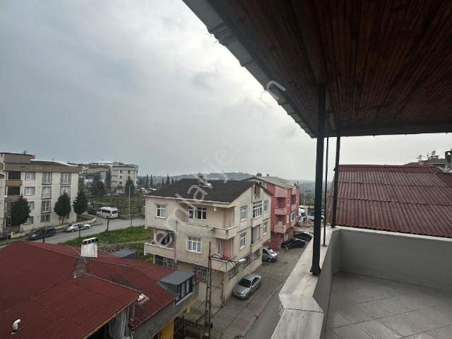 Tuzla Şifa Mahallesinde Merkezi Konumda Temiz Teras
