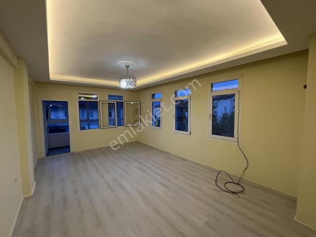 Tuzla Mahallesi Geniş 3+1 Satılık Daire