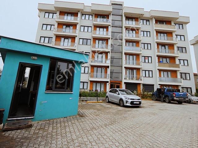 Tuzla Reflex Sitesinde Balkonlu, Full Eşyalı 1+1 Kiralık Daire