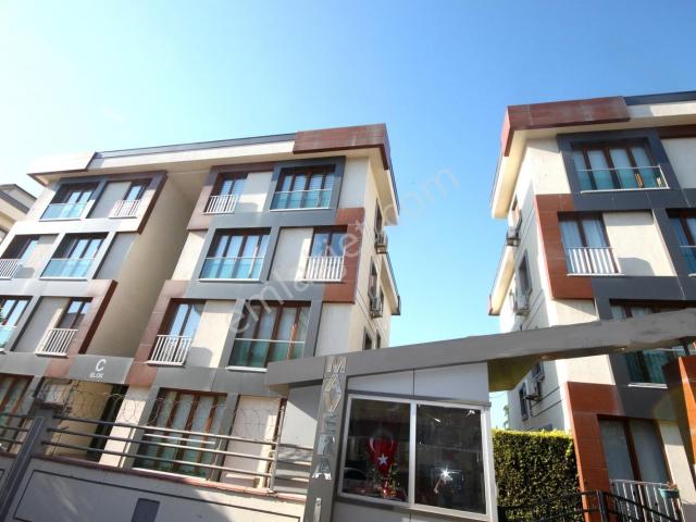 Tuzla Site Havuzlu Güvenlikli Ara Kat 3+1 Satılık Fırsat Daire