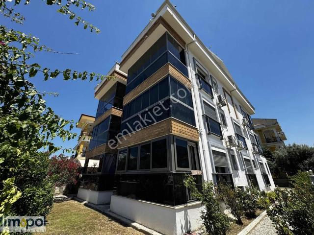 Tuzlada Sahile Yakın Konumda 3+1 150 M2 Geniş,şık Satılık Daire