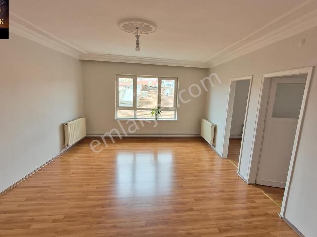 Tuzluçayırda Boyalı Full Yapılı 2. Katta 3+1 Kiralık Daire