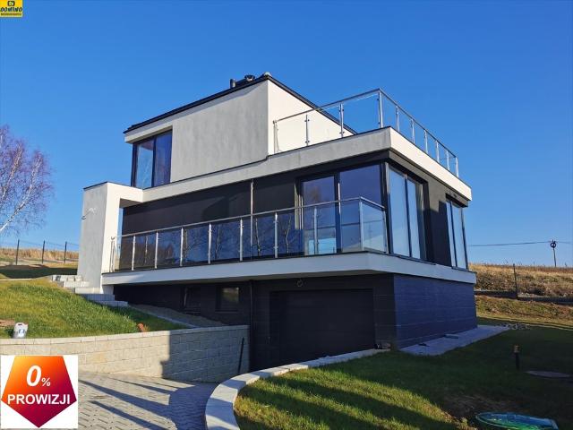 Tyczyn, 151 m2