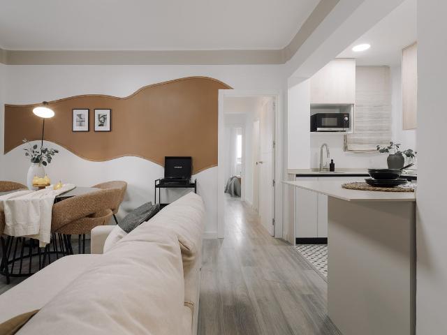 Tyche 2 bedrooms and office in Estrella, Madrid Amsterdam Apartments for Rent