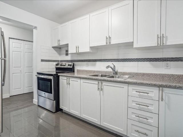 Tycourt Apartments and Townhomes 2 Bedroom Apartment for Rent at 1420 Tyandaga Park Dr, Burlington, ON L7P 1N3 Tyandaga