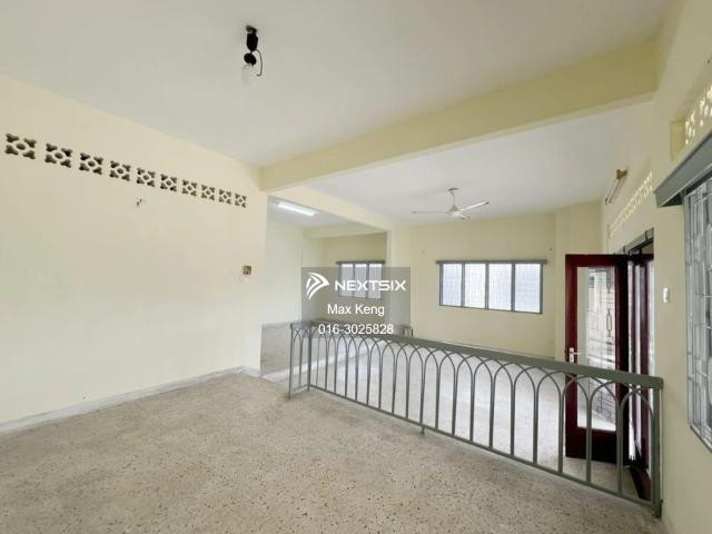 Type A2 2+1+ with Private Garden Unit Size: 126.1 sq m 1357.33 sq ft Garden Size: 143.7 sq m 1546.77 sq ft Total Size: 269.8 sq m 2904.10 sq ft