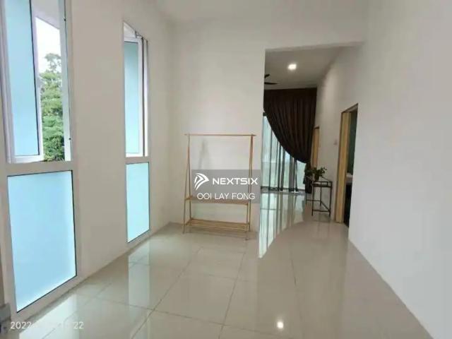 Type: Apartment Size: 544 sqft Price: RM780,000 Layout: 1 Bedroom, 1 Bathroom Title: Freehold & International View: Seaview Security: Guard & Gated Floor: High Floor & New Unit