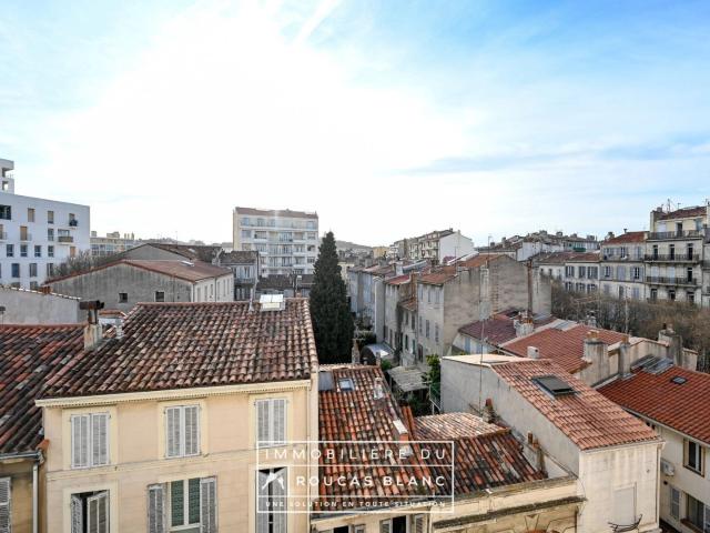TYPE 1/2 / MEUBLE / PLEIN SUD / VUE NOTRE DAME DE LA GARDE
