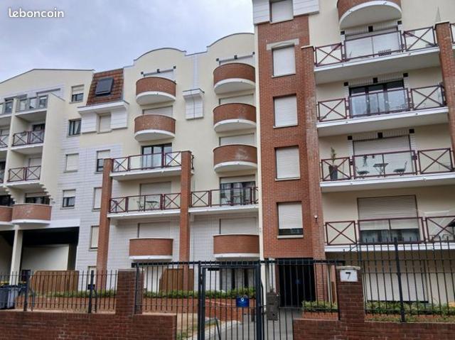 Type 2 avec balcon secteur lille centre