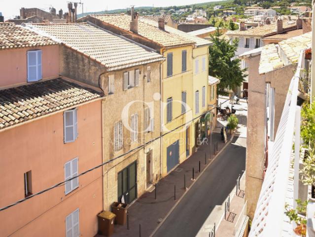 Type 2 hyper centre Cassis