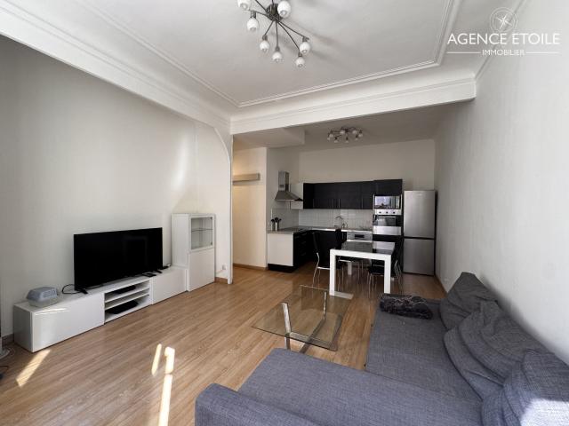 TYPE 2 MEUBLE PROXIMITE CASTELLANE AV DE DE TOULON