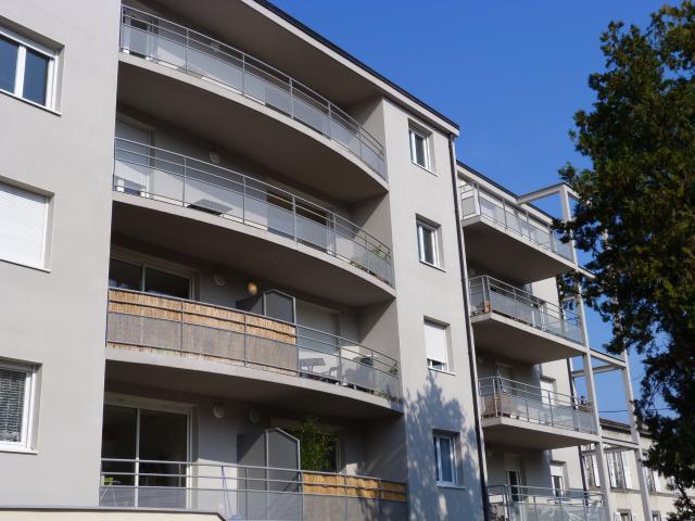 TYPE 3 TERRASSE, PARKING ET CAVE PROCHE ST ALYRE