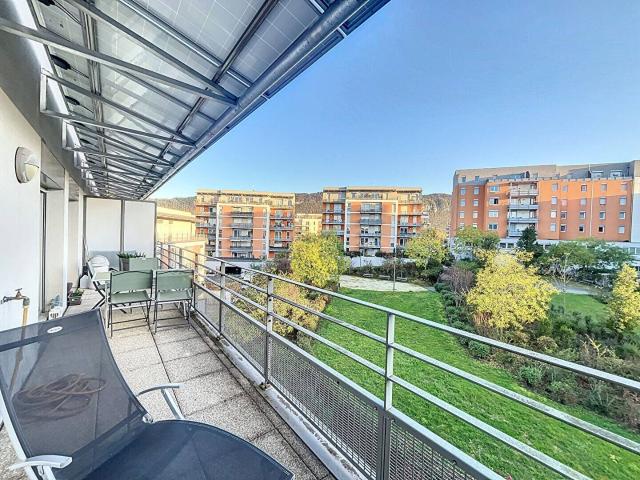 Type 5 de 111 m² en dernier étage avec grand garage et terrasse