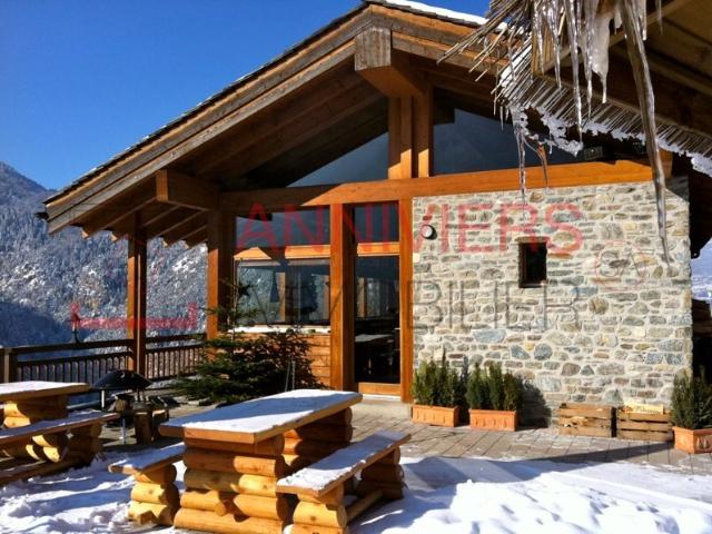 Typisches Restaurant mit Panoramablick und optimaler Sonneneinstrahlung