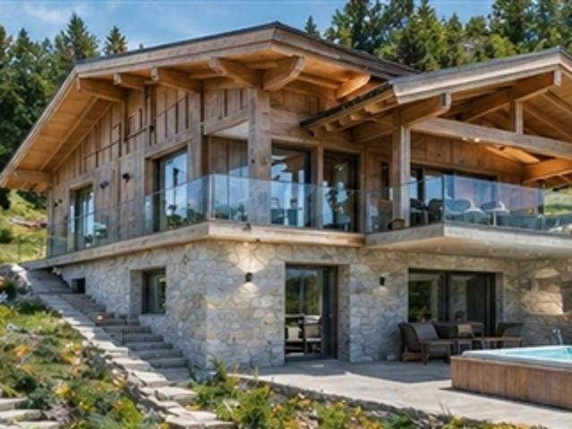 TZOUMAZ – Prestigeträchtiges Vergissmeinnicht Chalet mit ungehinderter Sicht