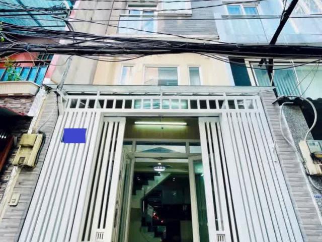 Ú Òa Vị Trí Đẹp Hẻm 3m Thông Gần Mặt Tiền Hoàng Sa