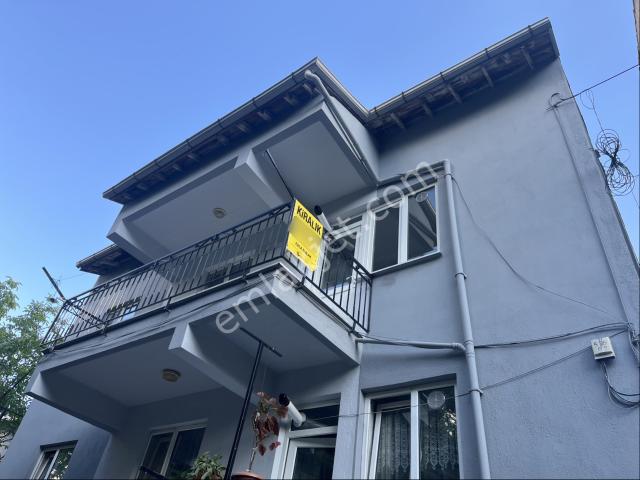 Uşak Merkez Atatürk Mahallesinde Kiralık 3+1 Daire