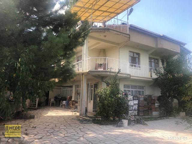 UŞAK MERKEZ SORKUN KÖYÜ BAHÇELİ MÜSTAKİL EV SATILIKTIR